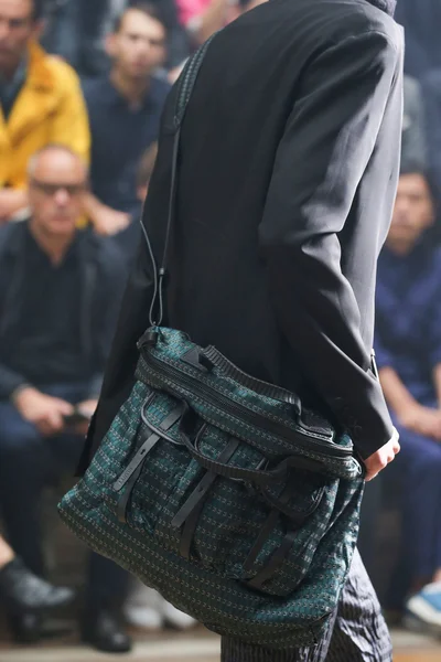 Look 82